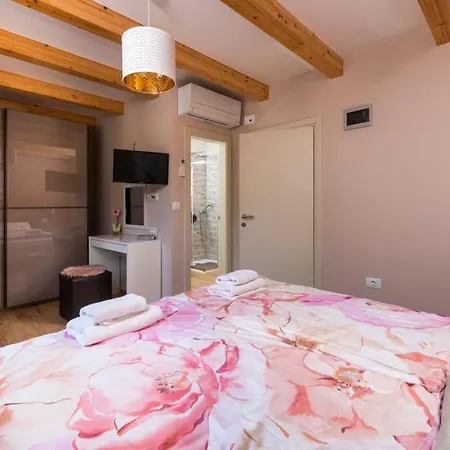 Vila Porto In Krnica,istrien *