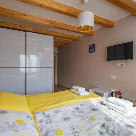 Porto In Krnica,istrien * Krnica