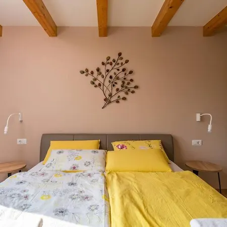 Porto In Krnica,istrien * Krnica